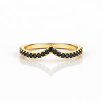 Load image into Gallery viewer, Black diamond V-shaped wedding band in yellow gold, chevron contour ring with pavé black diamonds